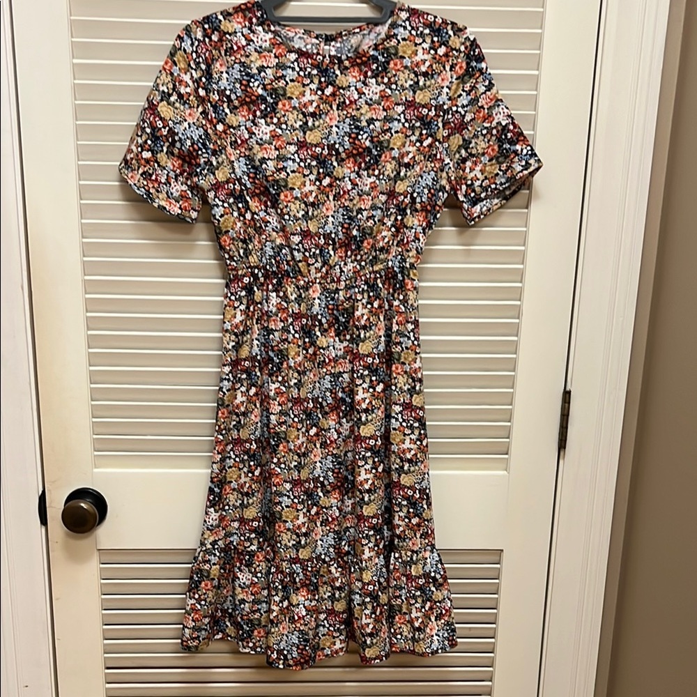SHEIN Dress in Floral Print, Size XSmall, EUC